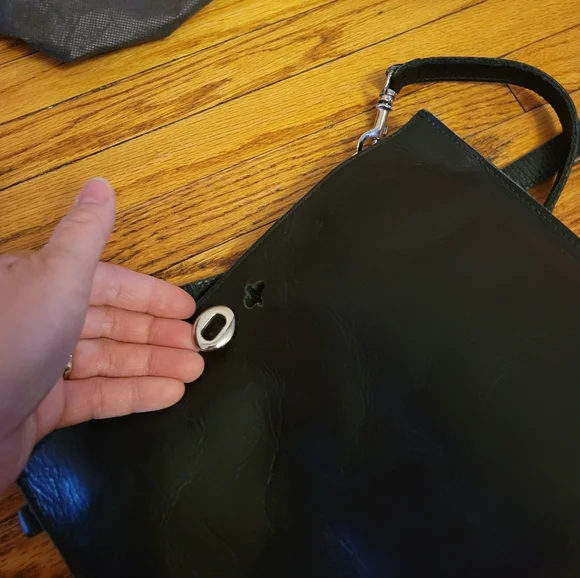 As Is MO851 Canadian Black Leather Bucket Style Crossbody Bag - Picture 8 of 12